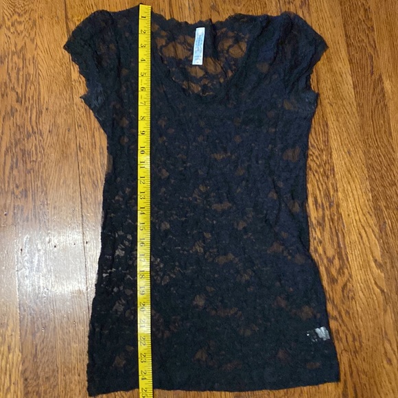 Medium Black Juniors Lace Short Sleeve Shirt - Picture 5 of 7